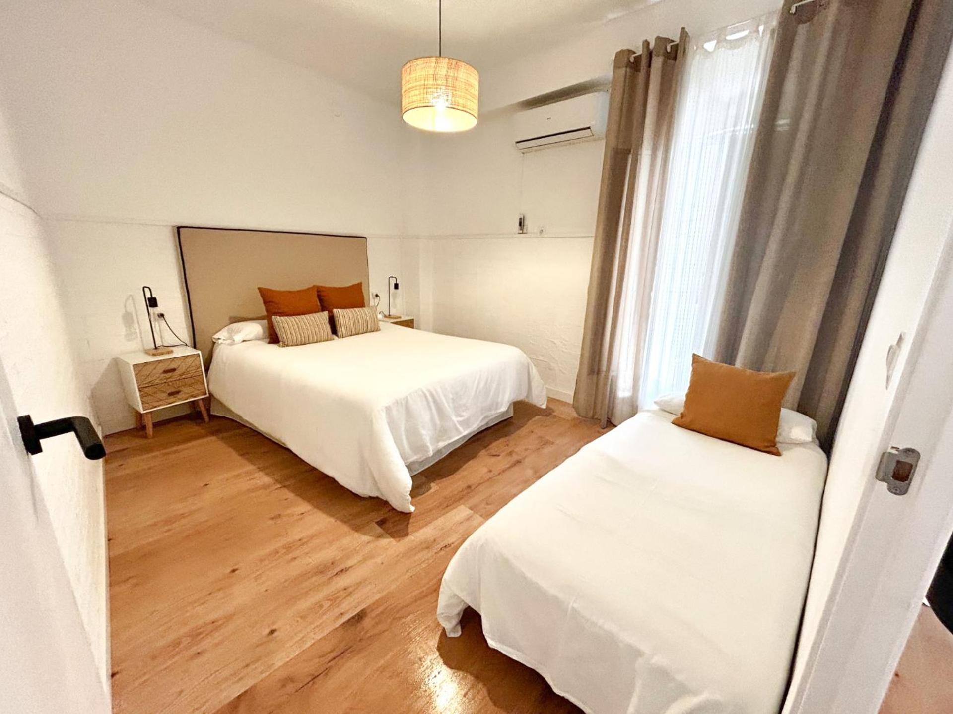 Apartamento Plaza Кастільєха-де-ла-Куеста Екстер'єр фото